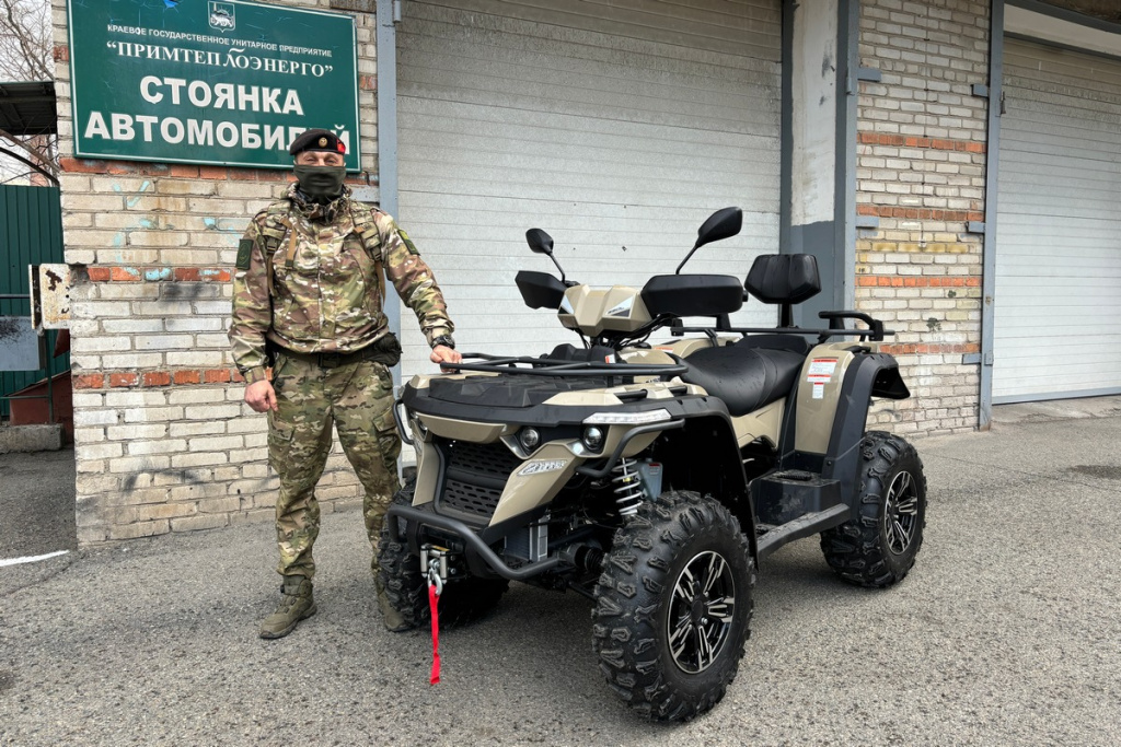 Третий квадроцикл для разведчиков ТОФ передали сотрудники Примтеплоэнерго в преддверии Дня Победы (2).JPG